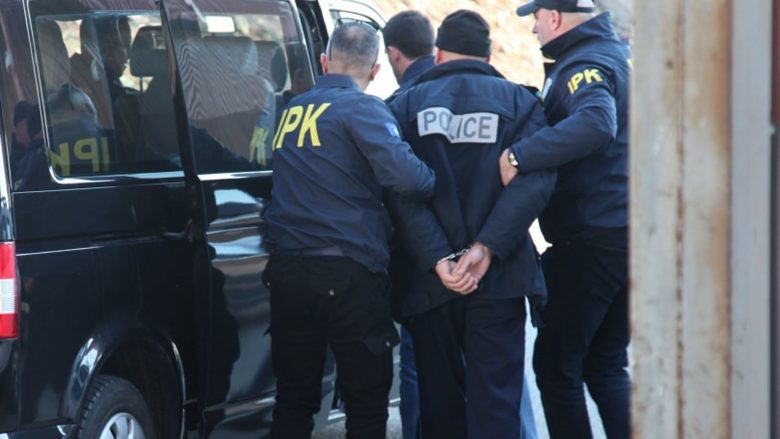IPK rekomandon suspendimin e dy policëve të dyshuar për kontrabandë me mallra