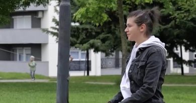 Rrëfimi rrënqethës i 18-vjeçares nga Istogu që jeton në Mitrovicë, nuk u pranua në shkollë se “ishte me aftësi të kufizuara”