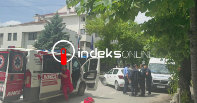 Një person në gjendje të rëndë nga aksidenti në qendër të Prishtinës
