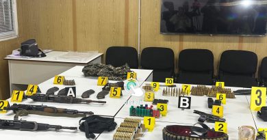 Policia gjeti armët sot të fshehura në një shakt
