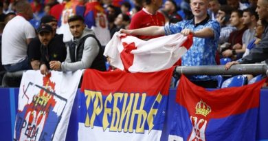 UEFA i lejon banerat skandaloz të tifozëve serbë në stadium