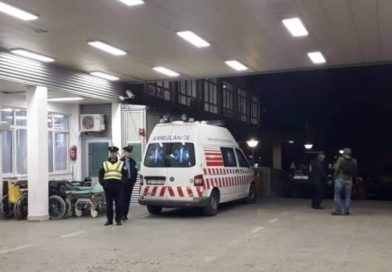 Vdes fëmija 2 vjeç, nuk u mbijetoi plagëve pasi u rrëzua
