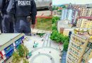 Tentoi ta sulmonte policin gjatë zbatimit të urdhrit të Gjykatës – 22-vjeçari në Mitrovicë përfundon pas grilave