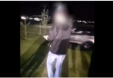 U panë në një video duke shtënë me armë si “kapadai” – policia arrestohen dy persona në Mitrovicë