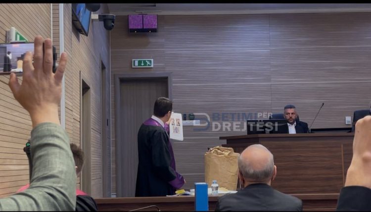 Prokurori thotë se fotografitë që u gjetën në telefonin e Pantiqit vërtetojnë se kishte rol kyç në “Mbrojtjen Civile”