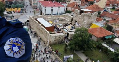Vushtrri: Po transportohej drejt gjykatës, i dyshuari kanos zyrtarin policor