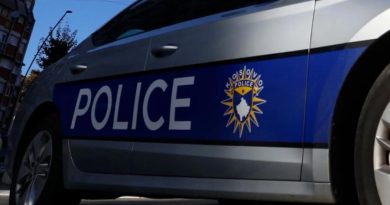U raportua se disa motoçiklistë kanë shfaqur në Gjakovë simbole nacionaliste, Policia jep detaje