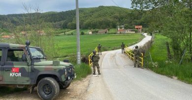 Ushtarët turq të KFOR-it patrullojnë në komunat e Kosovës