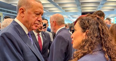 Osmani takohet me Erdoganin, e quan “mik të palëkundur” të Kosovës
