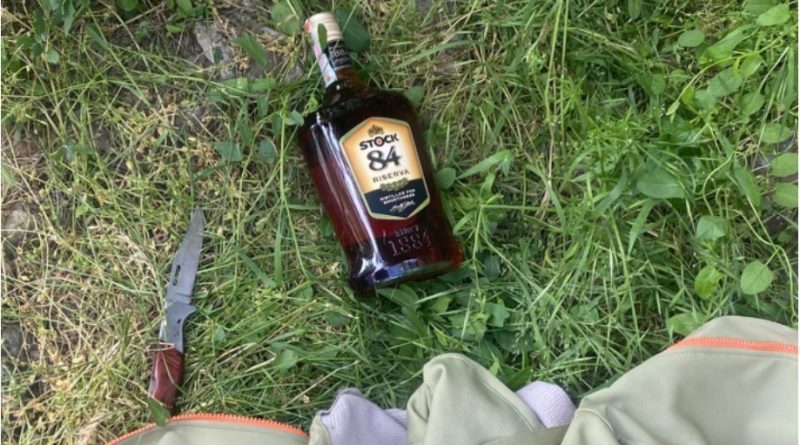Kanosi pronarin e lokalit “Palma” në Veri, 36-vjeçari kapet me thikë dhe alkool rreth 20 metra larg lokalit