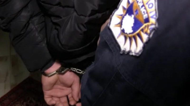 Kapet me kokainë në çantë në kufirin e Bërnjakut shtetasi malazez, përfundon në polici