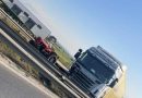 Aksident në rrugën Prishtinë – Pejë, lëndohet traktoristi