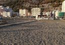 “Jo më me 40 euro shezlloni”, kryetari i Lezhës: Katër euro në qendër të Shëngjinit, pesë euro në Ranën e Hedhun