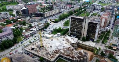 Xhamia e Madhe në Kosovë po merr formë: I zë rreth 15 mijë besimtarë, më e madhja në Evropë