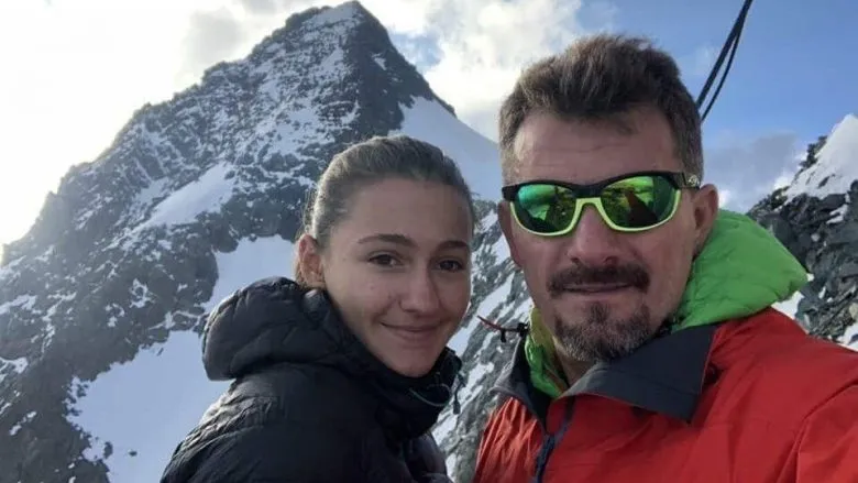 Babë e bijë nga Kosova hyjnë në “Guinness” si më të shpejtit që kanë ngjitur 7 majat më të larta të botës