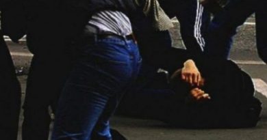 Sherri për pronën përfundon me grushte në Poklek të Ri – Dy persona përfundojnë në QKUK, tre të tjerë në ndalim