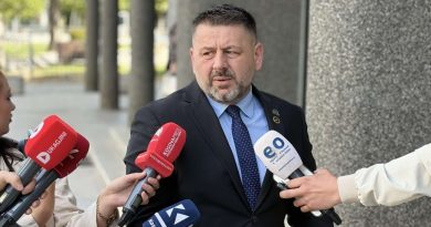 Befason Bekë Berisha: Unë do ta votoj bash kë ta qesin në votim Befason Bekë Berisha: Unë do ta votoj bash kë ta qesin në votim