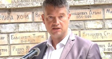 Një muaj paraburgim për zyrtarin serb që ofendoi çlirimtarët e Kosovës