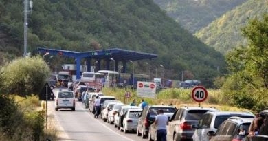 Deri në 1 orë e 20 minuta pritje për të hyrë në Kosovë