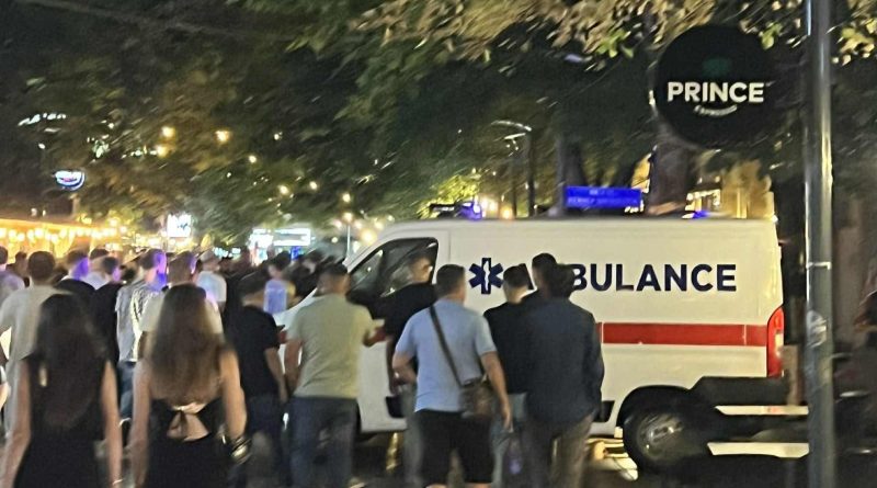 Gjendet i vdekur një person në banesë në sheshin e Mitrovicës, dyshohet se kishte vdekur prej disa ditësh