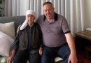 Kryetari i OVL UÇK-së Hysni Gucati viziton familjen e Presidentit Hashim Thaçi.