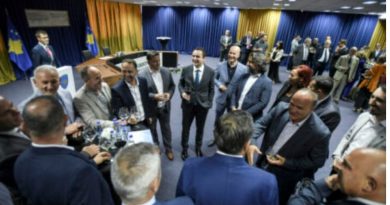 Bllokohen llogaritë bankare të komunave