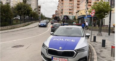 Arrestohet një person në Skenderaj pasi sulmoi tri gra, viktimat dërgohen për trajtim mjekësor
