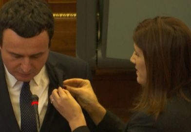 Musliu reagon ndaj Kurtit pas deklaratave për ish-krerët e UÇK-së: Ti je një ndër armiqtë e Kosovës