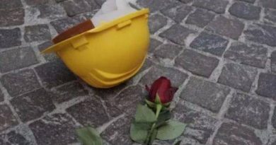 Vdes edhe një punëtor, ra nga vinqi