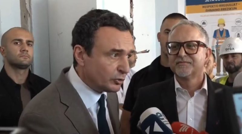 “Tregoni pronarit tuaj” – Kurti ‘kapet’ me gazetaren pasi ministri Vitia u zë ngushtë në pyetje