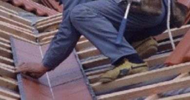 E rëndë: Vdes në QKUK punëtori 57 vjeçar që kishte rënë nga kulmi më 19 korrik në një fshat të Vushtrrisë