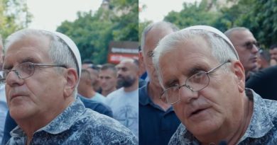 Deklarata e një qytetari në protestën për çlirimtarët bëhet virale: “Katër vëllëzër jemi, s’kemi luftuar, por kurrë s’e kemi sha UÇK-në”