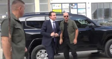 “Punova 6 muaj edhe pse me kimioterapi, e s’kam rrogë”, gazetarja e RTK-së i shkruan Kurtit: Si ka mundësi që ti paguhesh për mos punë