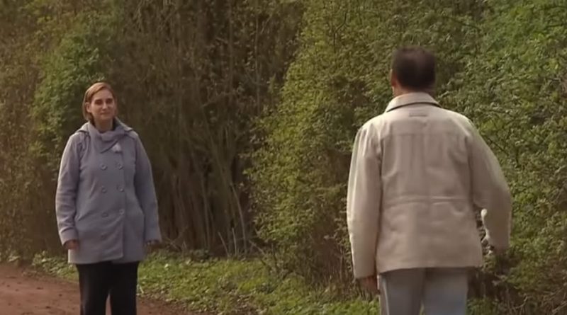 Shqiptari gjen vajzën e tij pas shumë vitesh, takimi emocionues