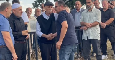 Familja e burrit që u godit për vdekje ia ‘falë gjakun’ familjes së të dyshuarit