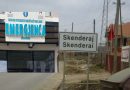 Vdes një fëmijë dhe lëndohen pesë persona në një aksident në Skenderaj