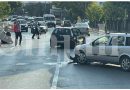 Aksident trafiku në Prishtinë, përfshihen një veturë dhe motoçikletë – Policia dhe autoambulanca në vend të ngjarjes