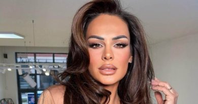 Juliana Nura surprizohet me buqetë trëndafilash të kuq – Ish-banorja e BBVK lë ndjekësit në pikëpyetje