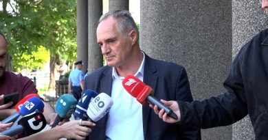 Hasani: VV po propozon kandidatë anti-UÇK, Kurti po e mat lëkurën e secilit deputet