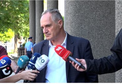 Hasani: VV po propozon kandidatë anti-UÇK, Kurti po e mat lëkurën e secilit deputet