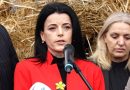 Krasniqi-Goodman mbështet protestën e 7 gushtit: Jam aty për historinë, për dinjitetin, për Kosovën