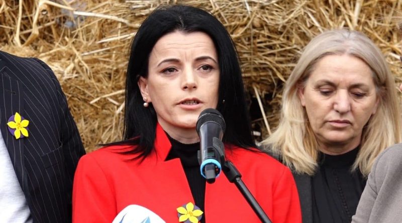 Krasniqi-Goodman mbështet protestën e 7 gushtit: Jam aty për historinë, për dinjitetin, për Kosovën