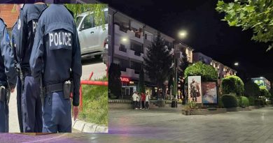Policia sekuestron 4 armë pas një konflikti pronësor në Skenderaj