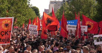 “Një zë për çlirimtarët”, veteranët e UÇK-së protestojnë edhe në Tiranë