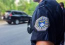 “Polici është detyruar të hapë derën me forcë”, shpëtohet jeta e një 21-vjeçareje  pasi po tentonte të hidhej nga ballkoni