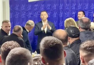 Pasi shpëtoi nga humbja dhe e siguroi balotazhin, Peci nervozohet dhe e sulmon RTV Dukagjinin