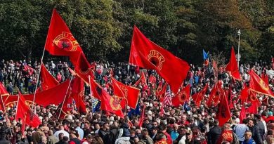 Sot protestohet në Tiranë në përkrahje të ish-krerëve të UÇK-së që po gjykohen në Hagë