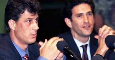 James Rubin: Haga të bëjë gjënë e duhur, t’i shpallë të pafajshëm ish-krerët e UÇK-së