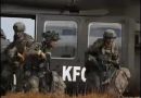 Ushtarë gjermanë e amerikanë të KFOR-it kryen trajnim me helikopterë “Black Hawk” në Kosovë