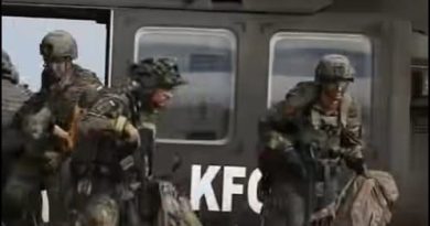 Ushtarë gjermanë e amerikanë të KFOR-it kryen trajnim me helikopterë “Black Hawk” në Kosovë